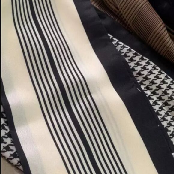 Fashion silk scarves - Picture 2 of 3